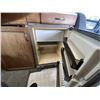 Image 46 : 0E -- 1990 DODGE MOTORHOME, SILVER,  KMS UNKNOWN ODOMETER NOT WORKING