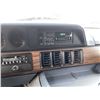 Image 57 : 0E -- 1990 DODGE MOTORHOME, SILVER,  KMS UNKNOWN ODOMETER NOT WORKING