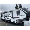 Image 3 : 0F -- 2012 FUZION F2310, WHITE/BLACK