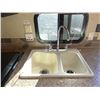 Image 27 : 0J -- 2012 CREEKSIDE 26RLS 29FT TRAVEL TRAILER
