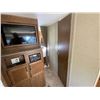 Image 40 : 0J -- 2012 CREEKSIDE 26RLS 29FT TRAVEL TRAILER