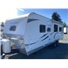Image 8 : 0J -- 2012 CREEKSIDE 26RLS 29FT TRAVEL TRAILER