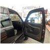 Image 37 : B6H -- 2004 CHEVROLET SILVERADO 2500 , BLACK, UNKNOWN KMS