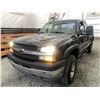 Image 3 : B6H -- 2004 CHEVROLET SILVERADO 2500 , BLACK, UNKNOWN KMS
