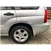 Image 25 : A12H -- 2004 SUBARU FORESTER, SILVER, 377634 KMS