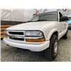 Image 2 : A12A -- 2003 CHEVY BLAZER, WHITE, 159682 KMS !NO RESERVE!