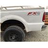 Image 25 : A12N -- 2004 FORD F-350, WHITE, 399637 KMS