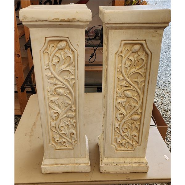 712 -- STONE PLANT STANDS