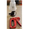 Image 1 : 713 -- LAMP AND STAPLE GUN
