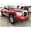 Image 8 : A12J -- 2006 DODGE DAKOTA, RED, 244495 KMS