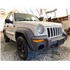 Image 8 : A12H -- 2004 JEEP LIBERTY, WHITE, 247,803 KMS