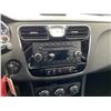 Image 52 : A12K -- 2013 CHRYSLER 200 WHITE 315472 KMS