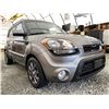 Image 8 : C2 -- 2013 KIA SOUL GREY 119705 KMS