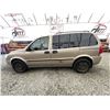 Image 23 : A10 -- 2006 CHEVY UPLANDER, GOLD, 216383 KMS