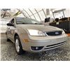 Image 8 : A6 -- 2006 FORD FOCUS, GOLD, 116391 MILES *** "NO RESERVE!!!" ***