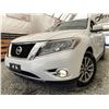 Image 1 : C6K -- 2014 NISSAN PATHFINDER WHITE 210147 KMS