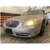 Image 2 : A12E--2007 BUICK LUCERNE, SILVER, 186466 KMS, FRONT WHEEL DRIVE
