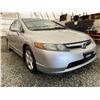 Image 8 : A2-- 2006 HONDA CIVIC, SILVER, 373502 KMS,  "NO RESERVE"