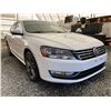 Image 8 : C6-- 2012 VW PASSAT, WHITE, 159452 KMS, FRONT WHEEL DRIVE