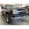 Image 8 : A12ZD-- 2004 CHEVY SILVERADO 2500, GREY, UNKNOWN KMS *** "NO RESERVE!!!" ***