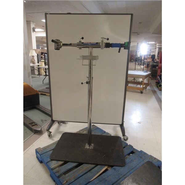 DOUBLE ARM BIKE REPAIR STAND PARK TOOLS PRS-2.2
