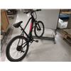 Image 2 : BIKE RACK  3-SPACES 47"x21.5"x30" (BIKE NOT INCLUDED)