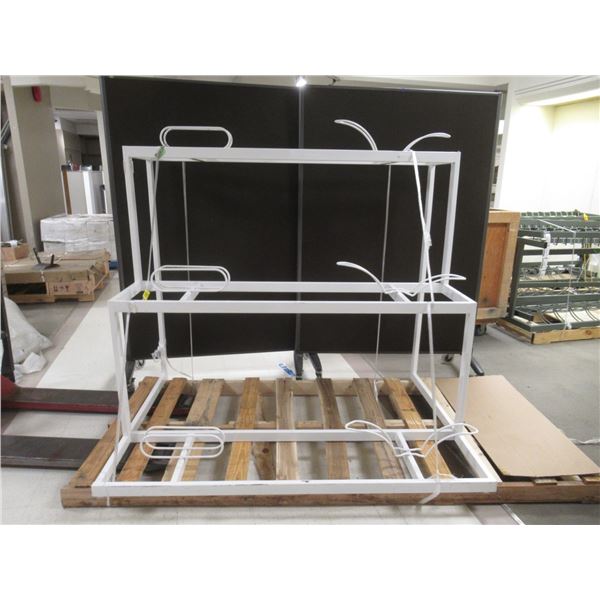 BIKE DISPLAY 3-LEVEL 64"x45"x58"