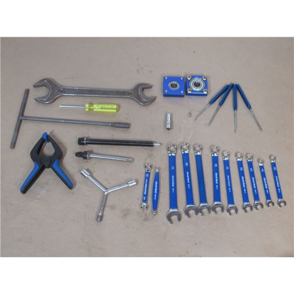 LOT: 3 BICYCLE CHAIN REPAIR TOOLS