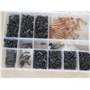 Image 2 : LOT: 4 KIT D'ACESSOIRES (PATINS/CASQUES/BICICLES) ASST