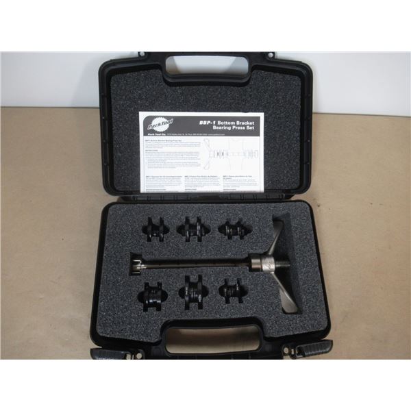 BOTTOM BEARING PRESS SET PARK TOOL BBP-1