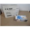 Image 1 : BOX OF 100 PRE-POWDERED DISPOSABLE VINYL GLOVES-SM