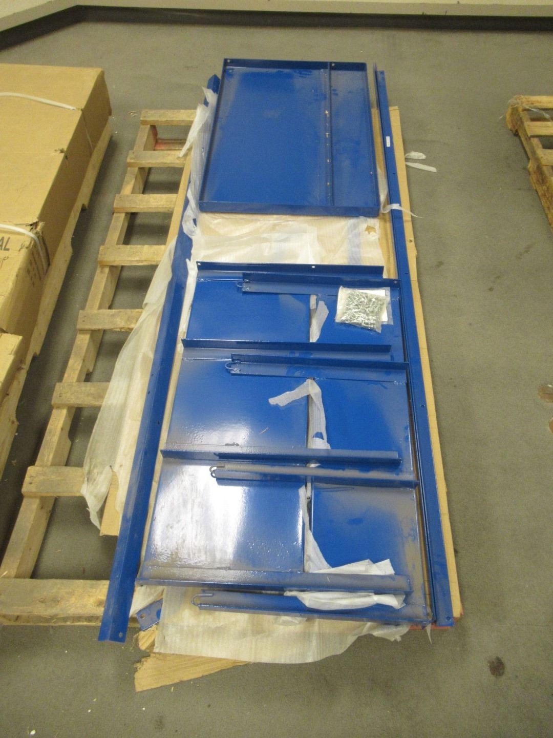 VERTICAL 3-LEVEL BAR STORAGE RACK 36