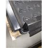 Image 2 : DRUM DECK 30.5"x57"x6" 33 GAL. SPILL CAPACITY * DENT POSSIBLE*