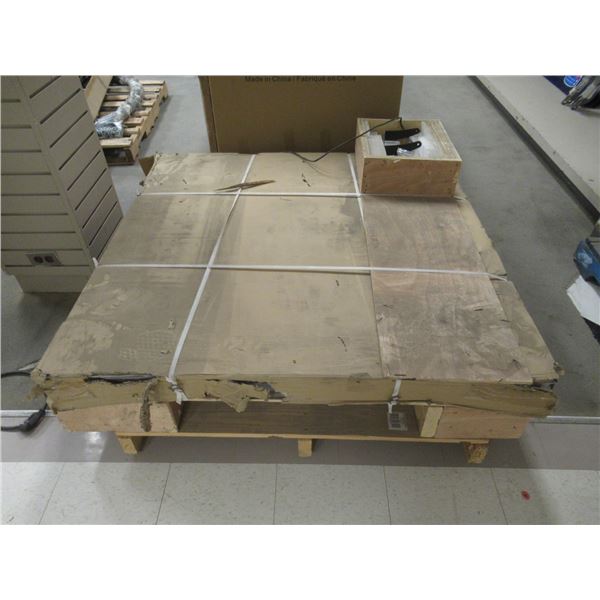 FLOOR SCALE 5000lb x 1lb 4'x4' OHAUS 30837693 *DENT POSSIBLE*