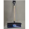 Image 1 : LOT: 2 SNOW SHOVEL * POSSIBLE DENTS