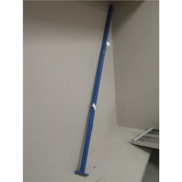 UNIVERSAL POST 8.25' FOR WIRE MESH PATITION