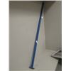 Image 1 : UNIVERSAL POST 8.25' FOR WIRE MESH PATITION