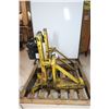 Image 2 : LIFTOMATIC FORKLIFT BARREL ATTACHMENT