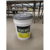 Image 1 : 18.9L ENGINE OIL SAE 5W-40