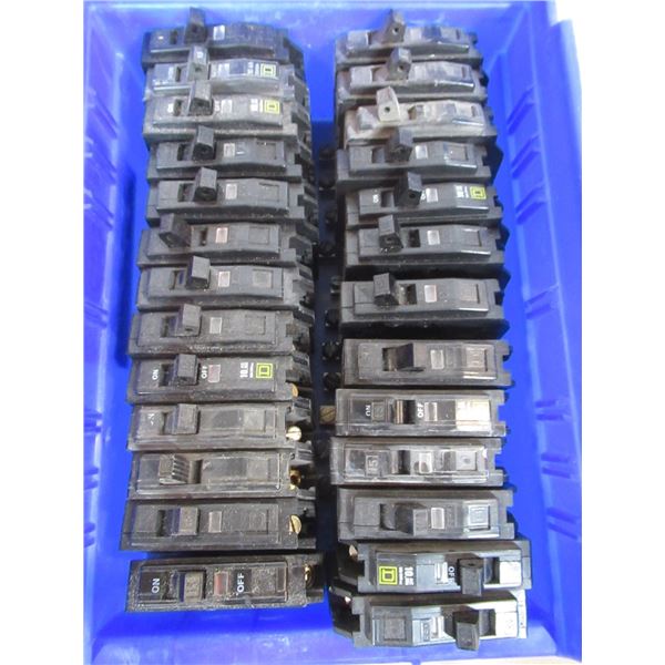 LOT: 26 BREAKERS ASST