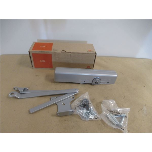 LOT: 44 DOOR HARDWARE ASST