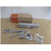 Image 1 : LOT: 44 DOOR HARDWARE ASST