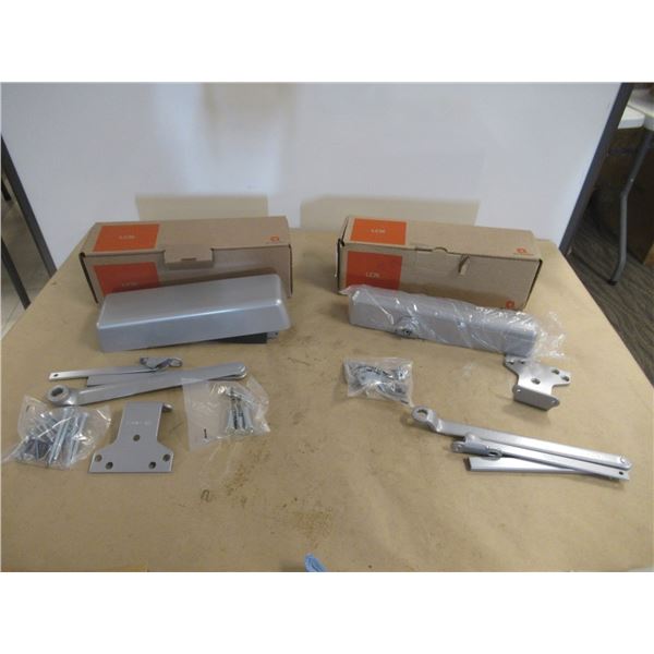 LOT: 24 DOOR HARDWARE ASST