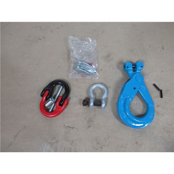 LOT: ASSORTED HOOKS