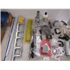 Image 2 : LOT: ASSORTED PRODUCTS