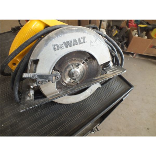 Dewalt Circular Saw