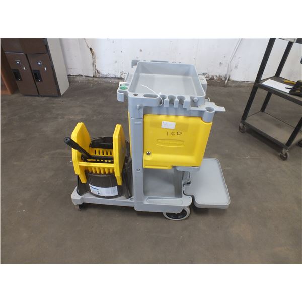 Rubbermaid Janitorial Cart w/ Mop Bucket