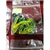 Image 3 : 23 PACKS OF LIME GREEN AND BLACK RUBBER WORM BAIT