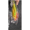 Image 6 : THREE 6" DOUBLE TREBLE HOOK DIVING LURES - WEIGHTED TO HELP MIMIC SWIM PATTERNS OF PREY - PLEASE SEE