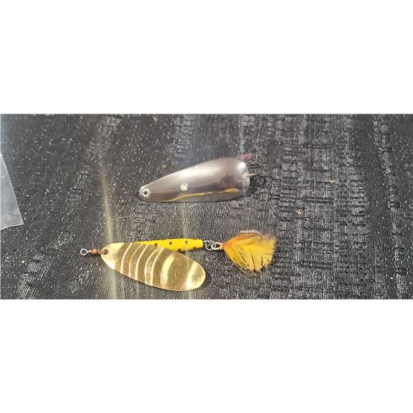 FIVE VINTAGE LARGE SPINAREN SPINNER YELLOW AND SILVER MINNOW-NO NAME